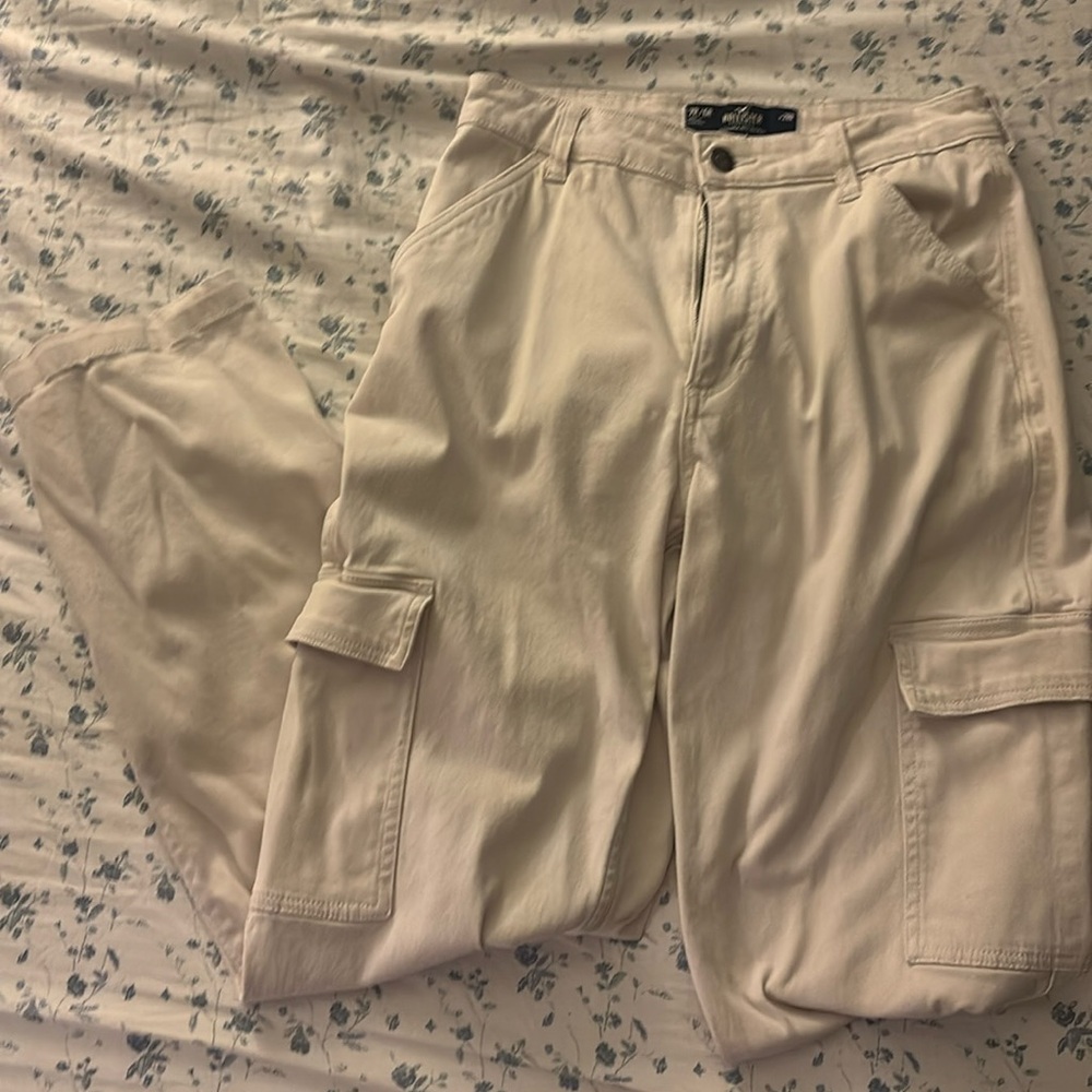 28r hollister light baggy cargo jeans